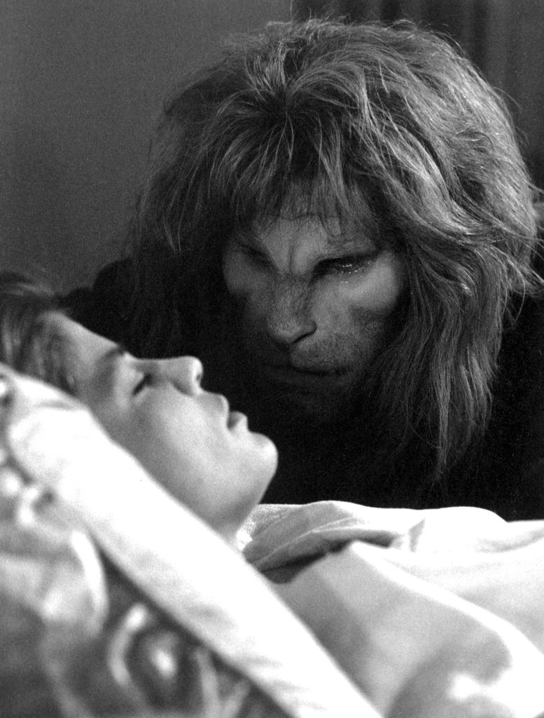 Beauty And The Beast, Linda Hamilton, Ron Perlman, 1987 90. © Cbs / Courtesy: Everett Collection